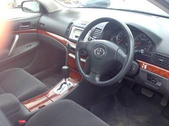 2005 Toyota Allion Photos