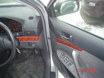 2005 Toyota Allion Photos