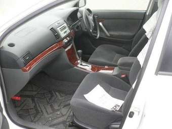 2005 Toyota Allion Photos