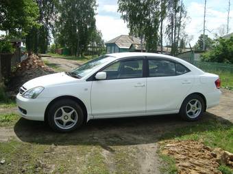 2005 Toyota Allion Photos