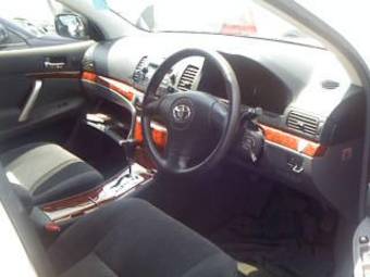 2005 Toyota Allion Pictures
