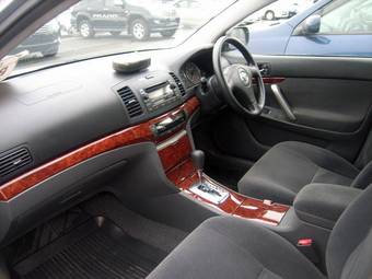 2005 Toyota Allion Pictures