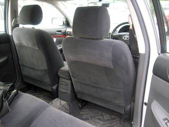 2005 Toyota Allion Photos