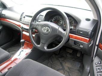 2005 Toyota Allion Pictures