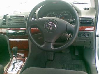 2005 Toyota Allion Photos