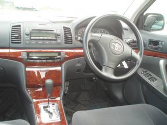 2005 Toyota Allion Photos