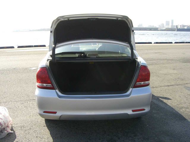 2006 Toyota Allion