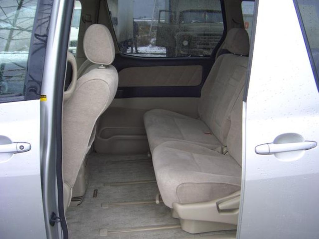 2002 Toyota Alphard