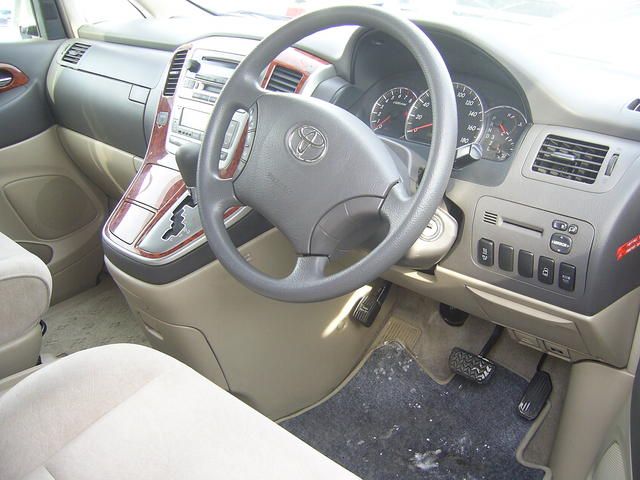 2002 Toyota Alphard