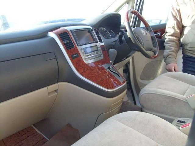 2002 Toyota Alphard