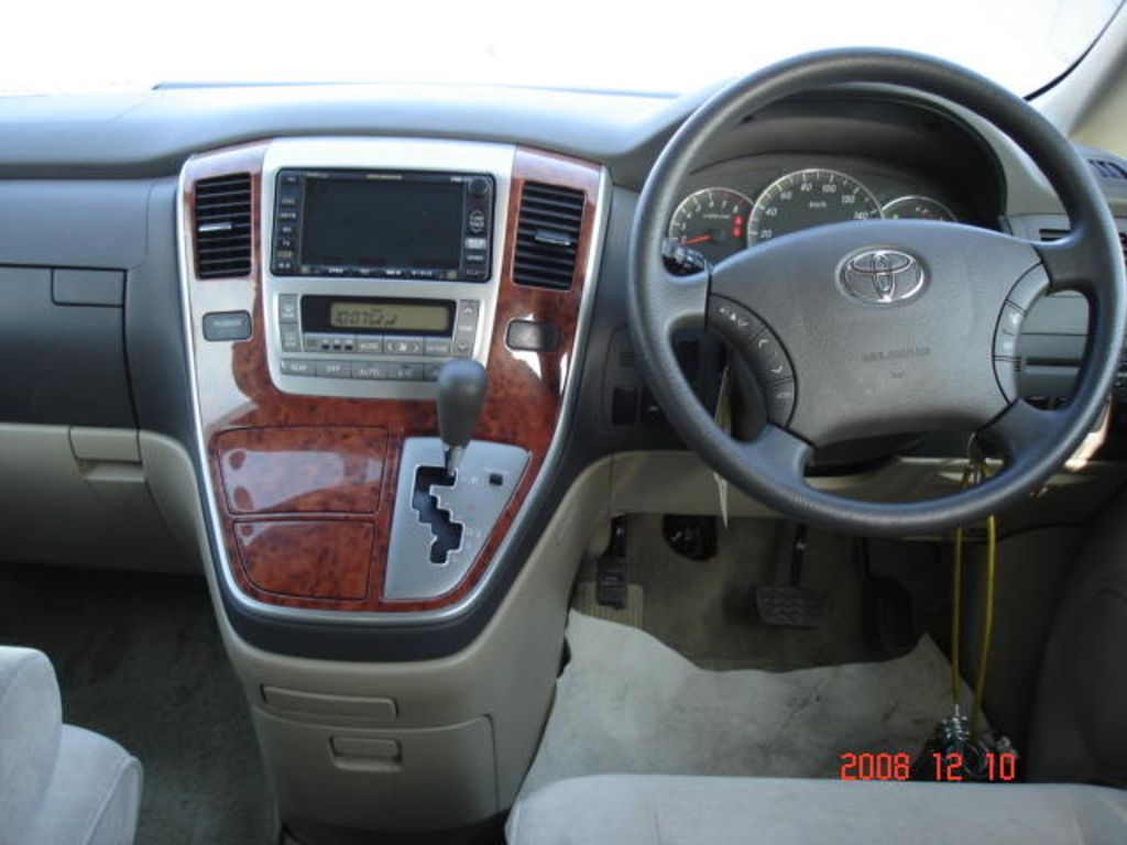 2002 Toyota Alphard