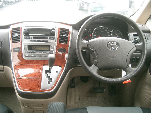 2002 Toyota Alphard Photos