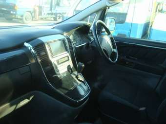 2002 Toyota Alphard Photos