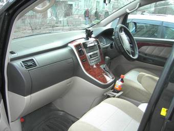 2002 Toyota Alphard Pictures