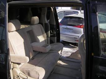 2002 Toyota Alphard Pictures