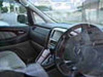 2002 Toyota Alphard Pictures