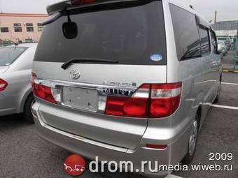 2002 Toyota Alphard Photos