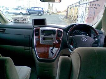 2002 Toyota Alphard Photos