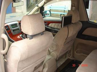 2002 Toyota Alphard Photos