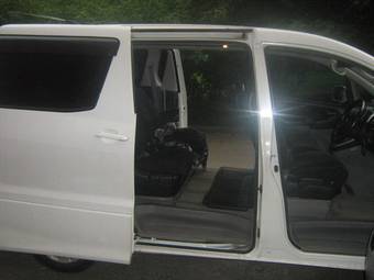 2002 Toyota Alphard Pics