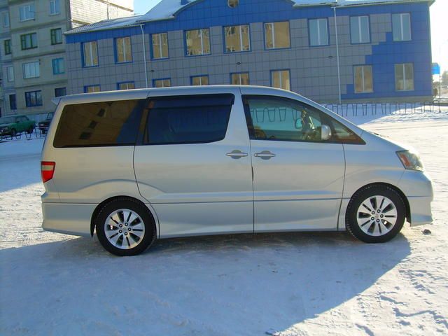 2003 Toyota Alphard