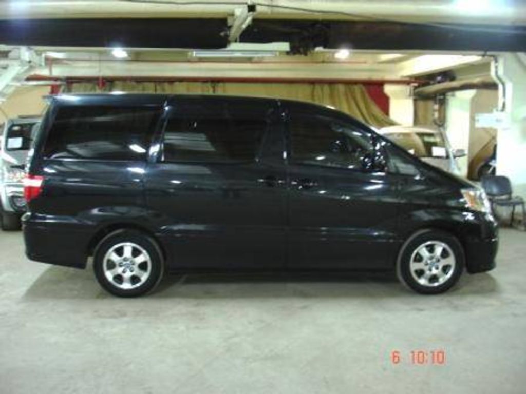 2003 Toyota Alphard