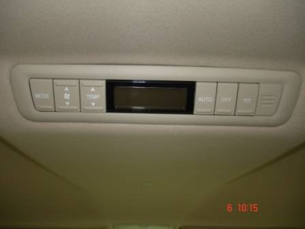 2003 Toyota Alphard