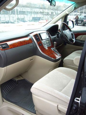 2003 Toyota Alphard