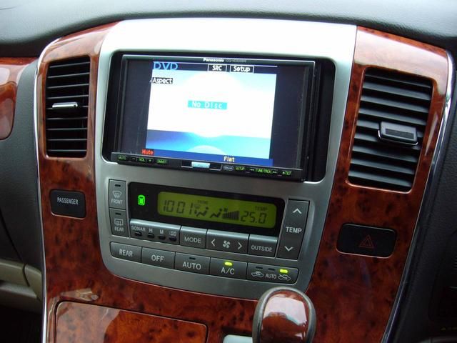 2003 Toyota Alphard