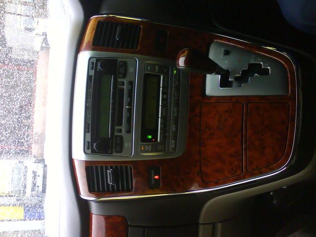 2003 Toyota Alphard