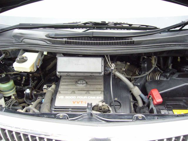 2003 Toyota Alphard