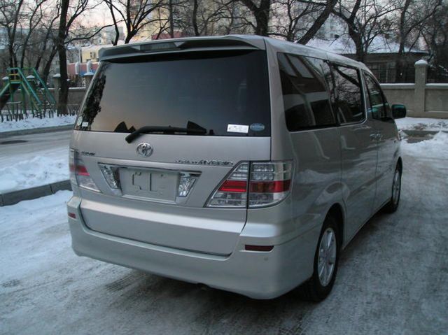 2003 Toyota Alphard