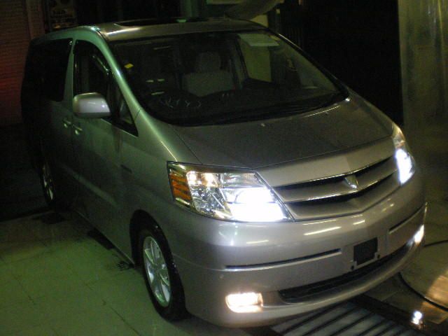 2003 Toyota Alphard