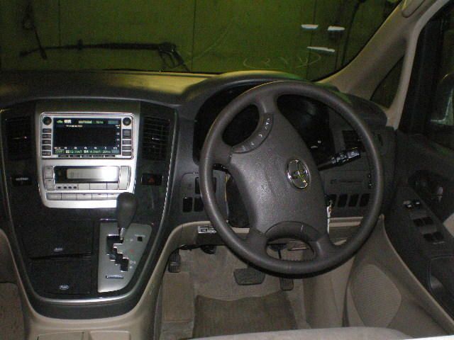 2003 Toyota Alphard