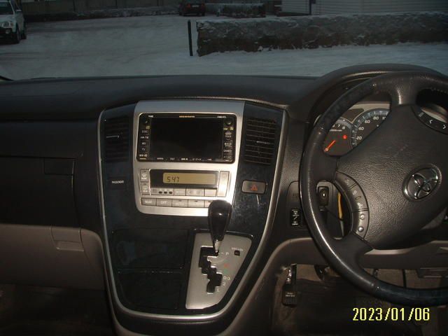 2003 Toyota Alphard
