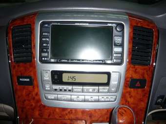 2003 Toyota Alphard Pics