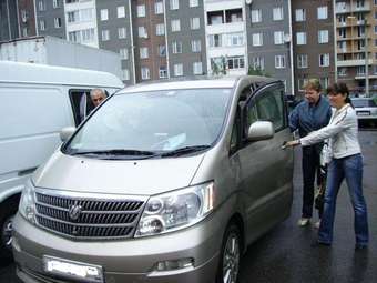 2003 Toyota Alphard Pictures