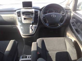 2003 Toyota Alphard Pictures