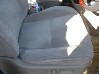 2003 Toyota Alphard Pictures