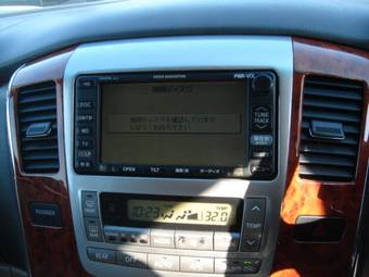 2003 Toyota Alphard Photos