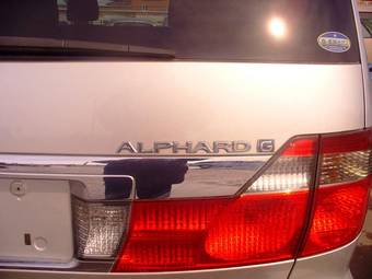 2003 Toyota Alphard Photos