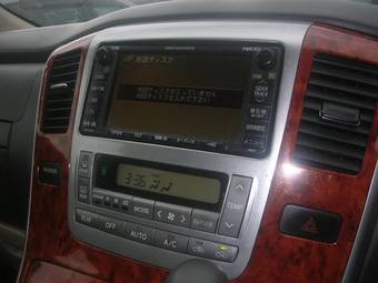 2003 Toyota Alphard Pictures