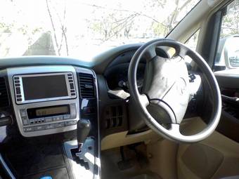 2003 Toyota Alphard Pictures