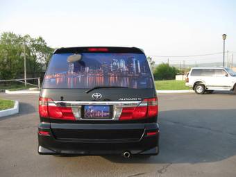 2003 Toyota Alphard Photos