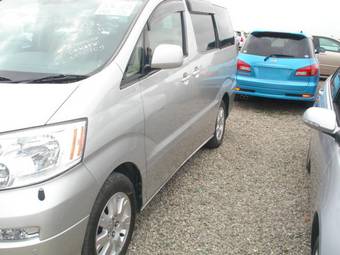 2003 Toyota Alphard Pictures