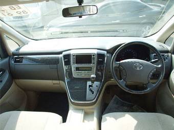 2003 Toyota Alphard Photos