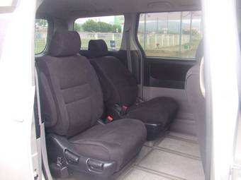 2003 Toyota Alphard Pictures