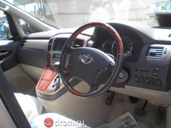 2003 Toyota Alphard Photos