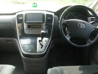 2003 Toyota Alphard Pictures