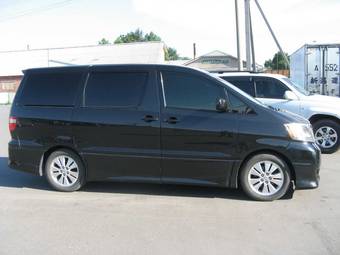 2003 Toyota Alphard Photos